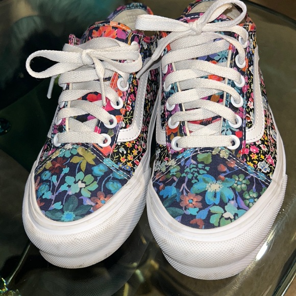 Vans Shoes - VANS OFF THE WALL - floral - shoes